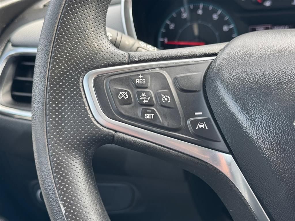 Used 2023 Chevrolet Equinox LS image 17