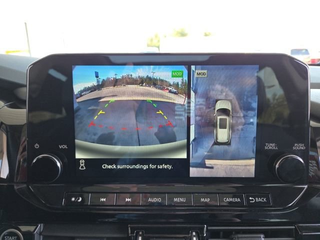 Used 2023 Nissan Pathfinder SL image 18