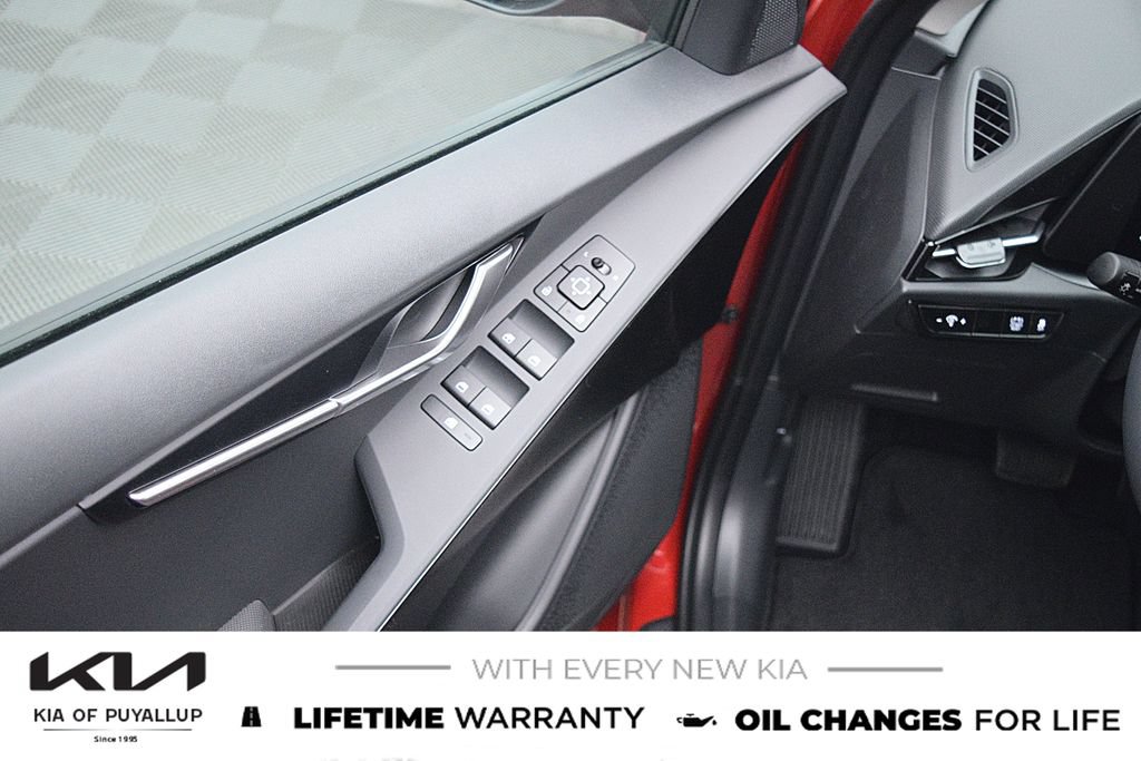 New 2026 Kia Niro LX FWD image 27