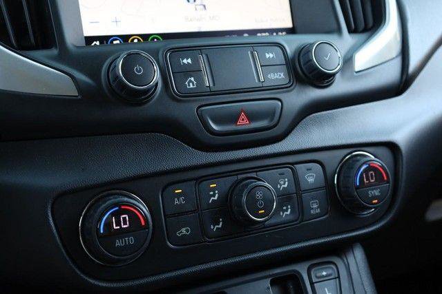 Used 2020 GMC Terrain SLT w/ Preferred Package FWD image 16