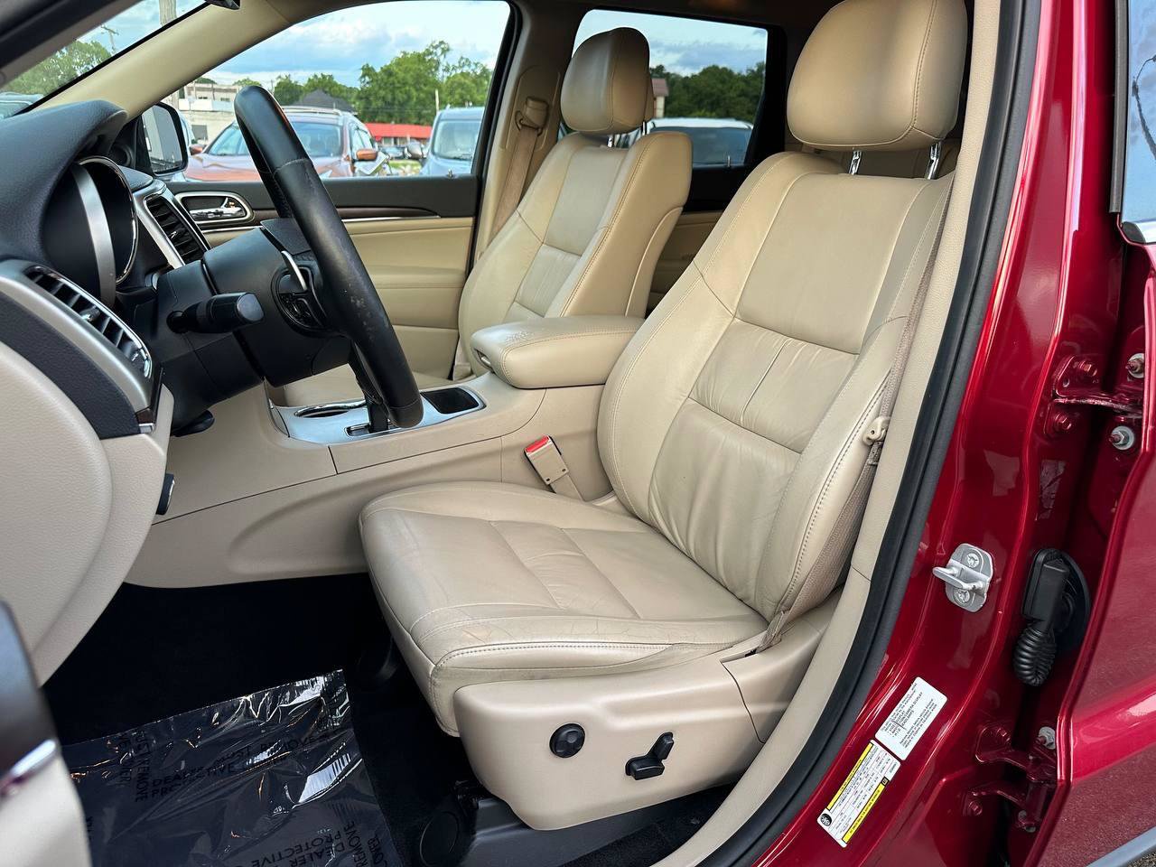 Used 2014 Jeep Grand Cherokee Limited RWD image 16