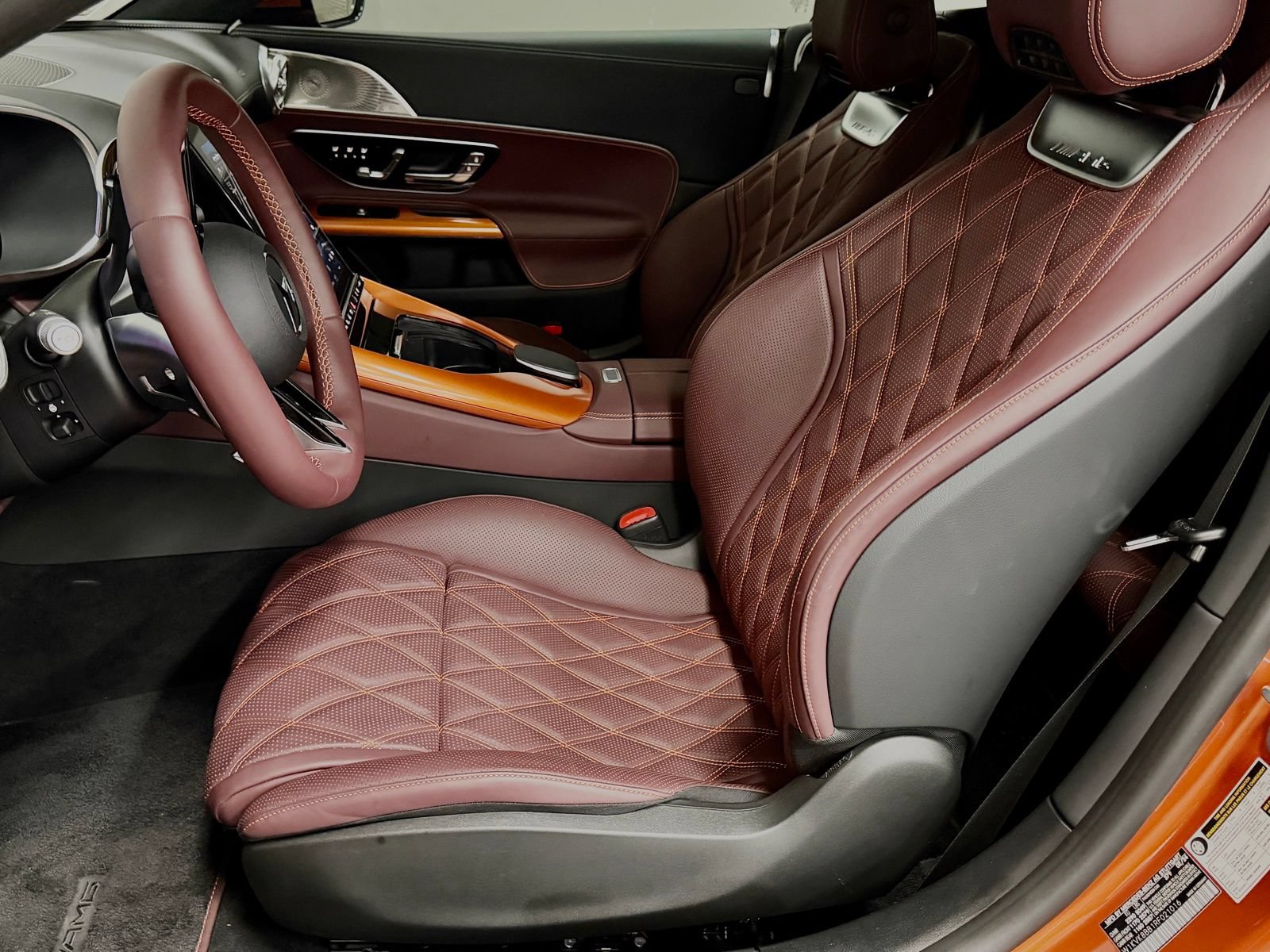 Used 2024 Mercedes-Benz SL 63 AMG 4MATIC image 23