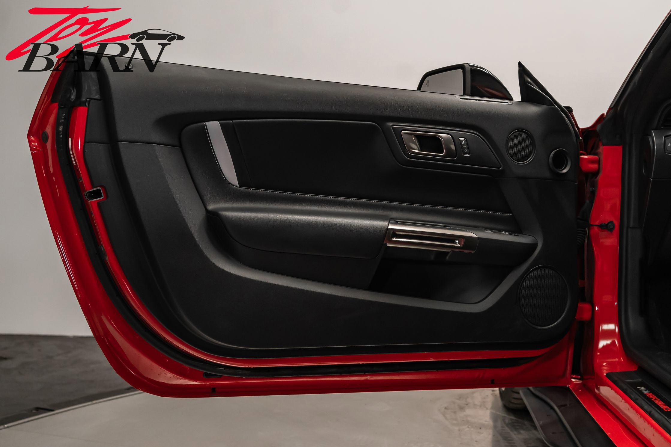 Used 2020 Ford Mustang Shelby GT500 w/ Technology Package image 18