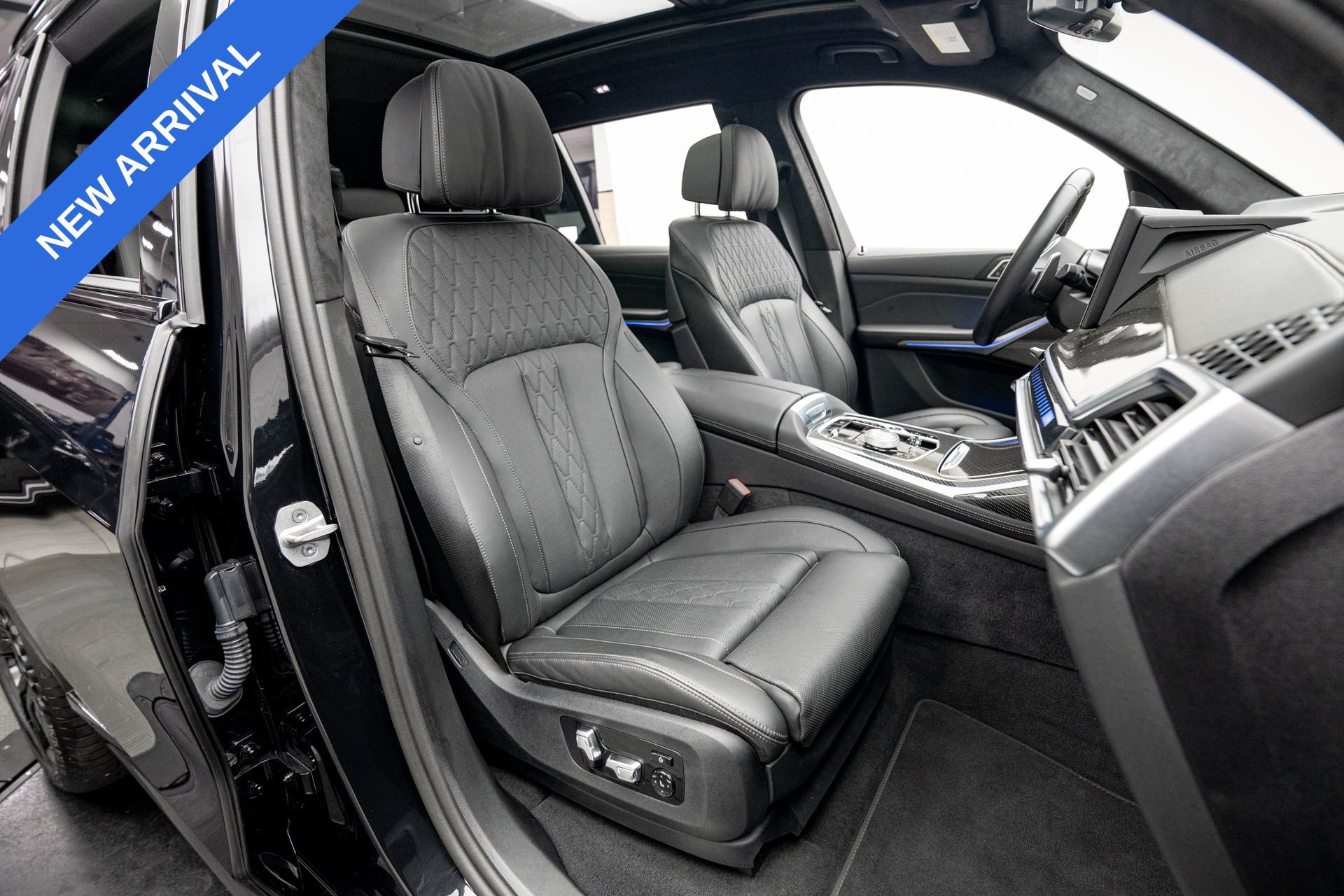 Used 2025 BMW X7 M60i w/ Executive Package AWD/4WD image 15
