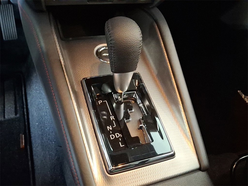 New 2025 Mitsubishi Outlander Sport SE image 7