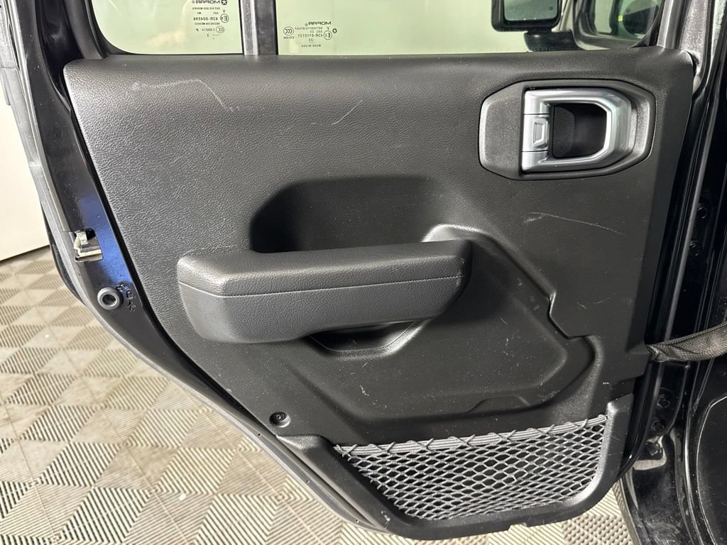 Used 2024 Jeep Wrangler Unlimited Sport AWD/4WD image 30