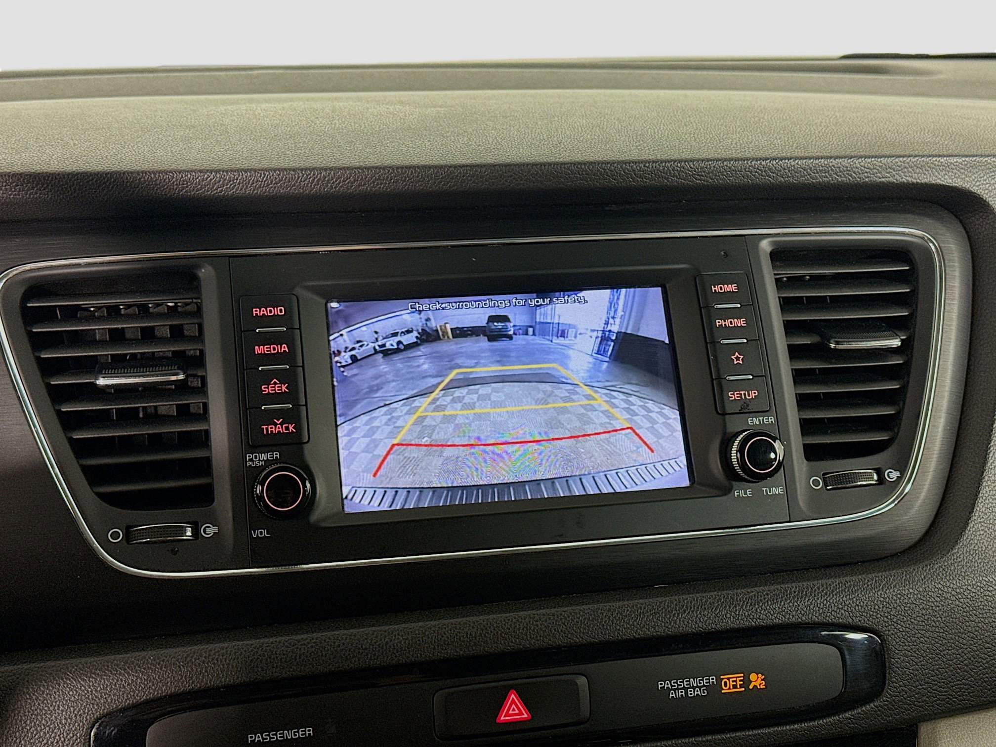 Used 2019 Kia Sedona LX image 19