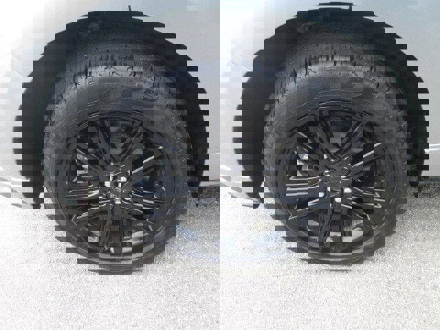 Used 2024 Ford Edge ST-Line image 7