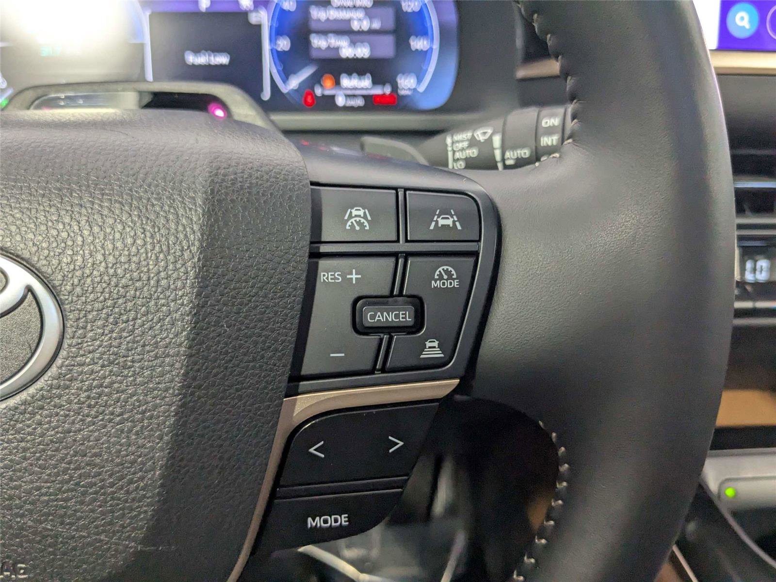 Certified 2025 Toyota Crown Signia w/ Advanced Technology Package AWD/4WD image 19