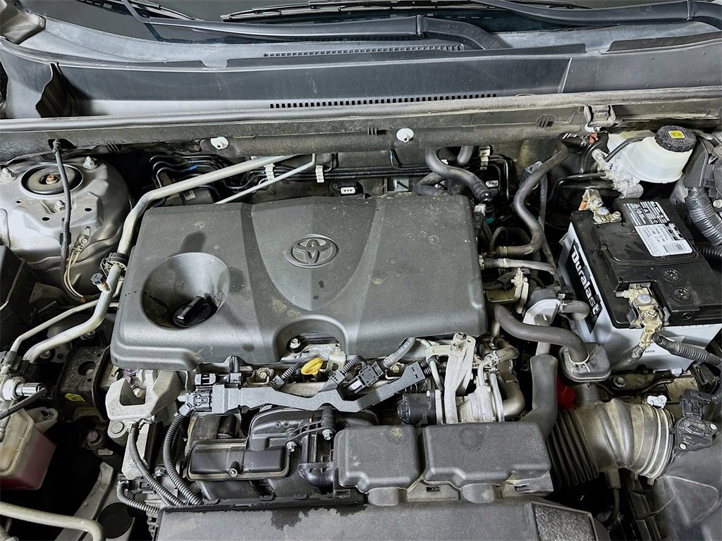 Used 2019 Toyota RAV4 XLE image 9