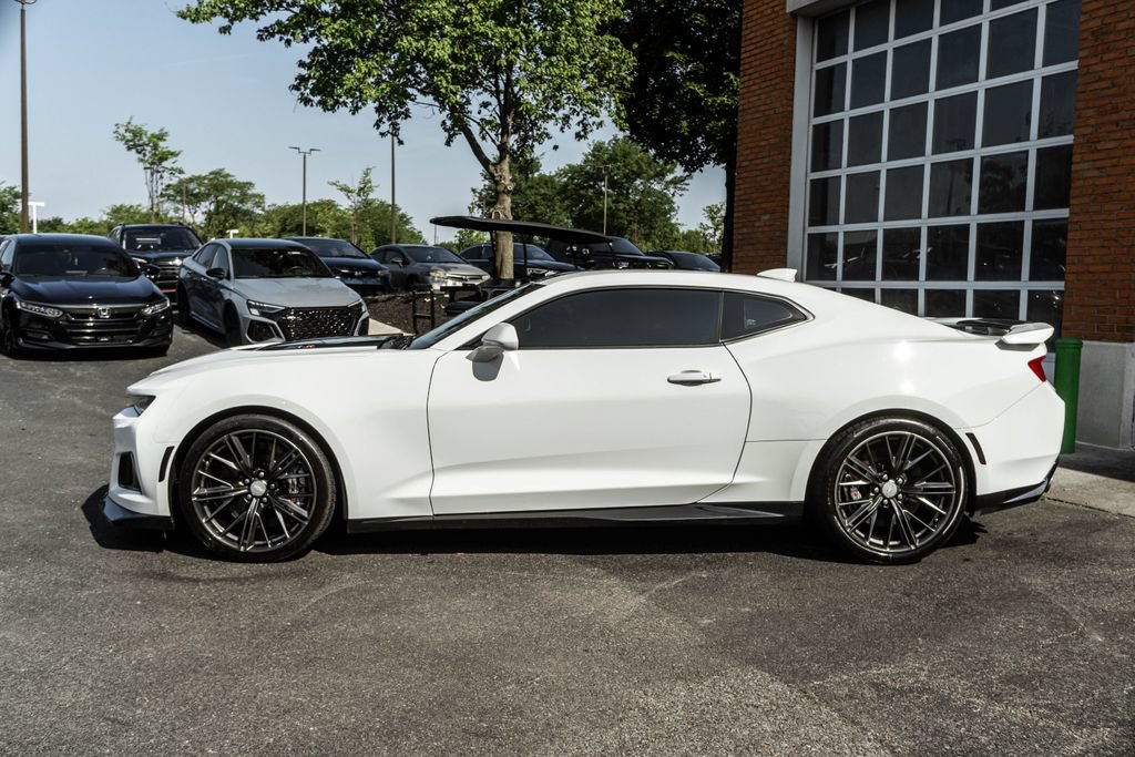 Used 2017 Chevrolet Camaro ZL1 RWD image 35