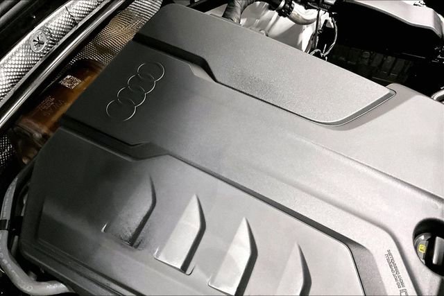 Used 2025 Audi Q5 Premium w/ Convenience Package image 33