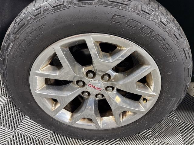 Used 2015 GMC Sierra 1500 SLT w/ SLT Crew Cab Value Package image 10