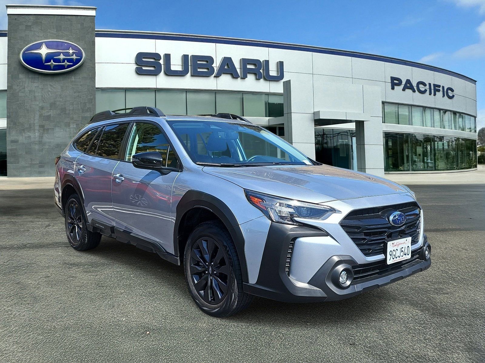 Used 2023 Subaru Outback Onyx Edition AWD/4WD image 1