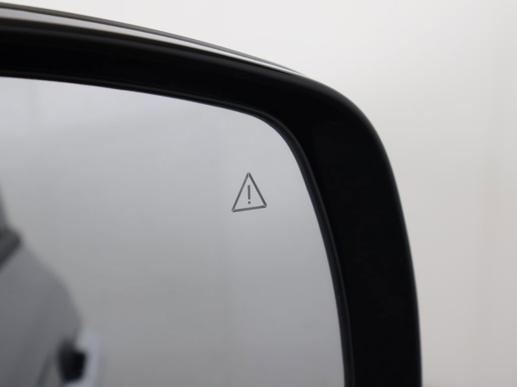 Used 2024 Kia Carnival SX Prestige FWD image 46