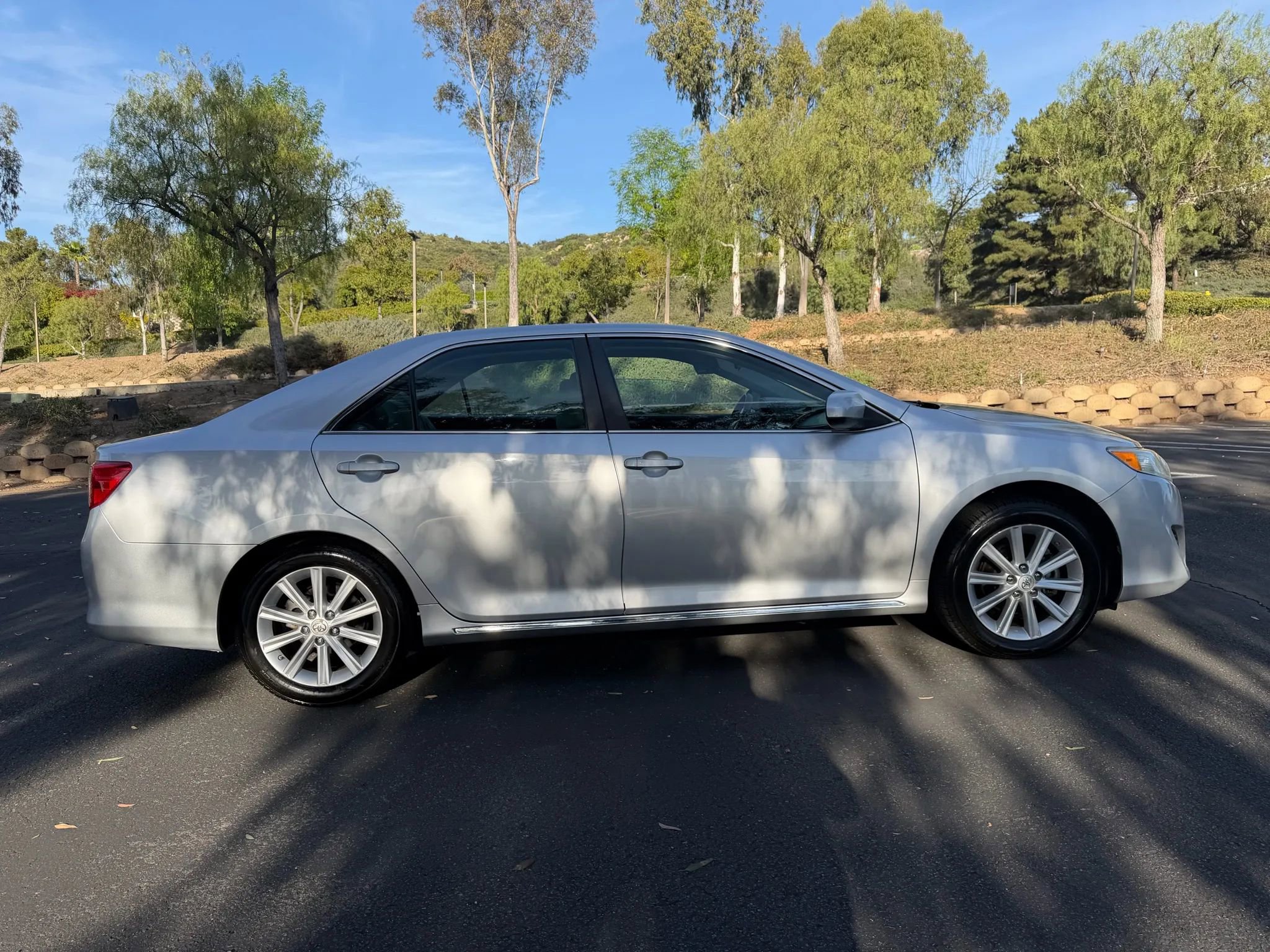 Used 2013 Toyota Camry LE image 6