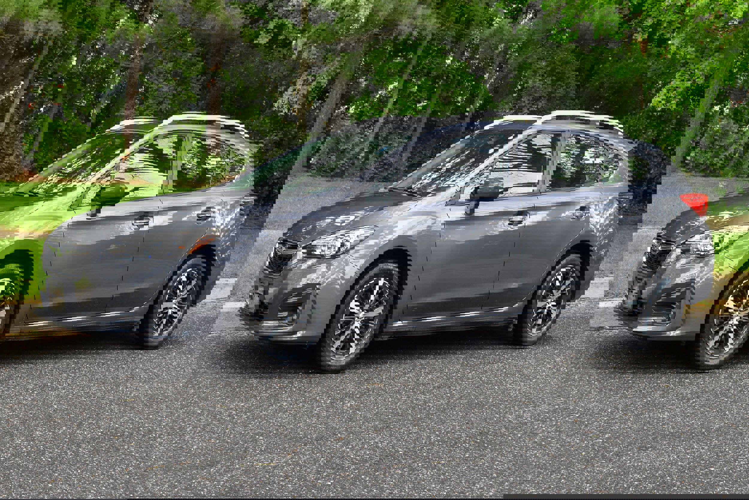 Used 2019 Subaru Impreza 2.0i Premium w/ Eyesight & BSD/Rcta & SRF image 2