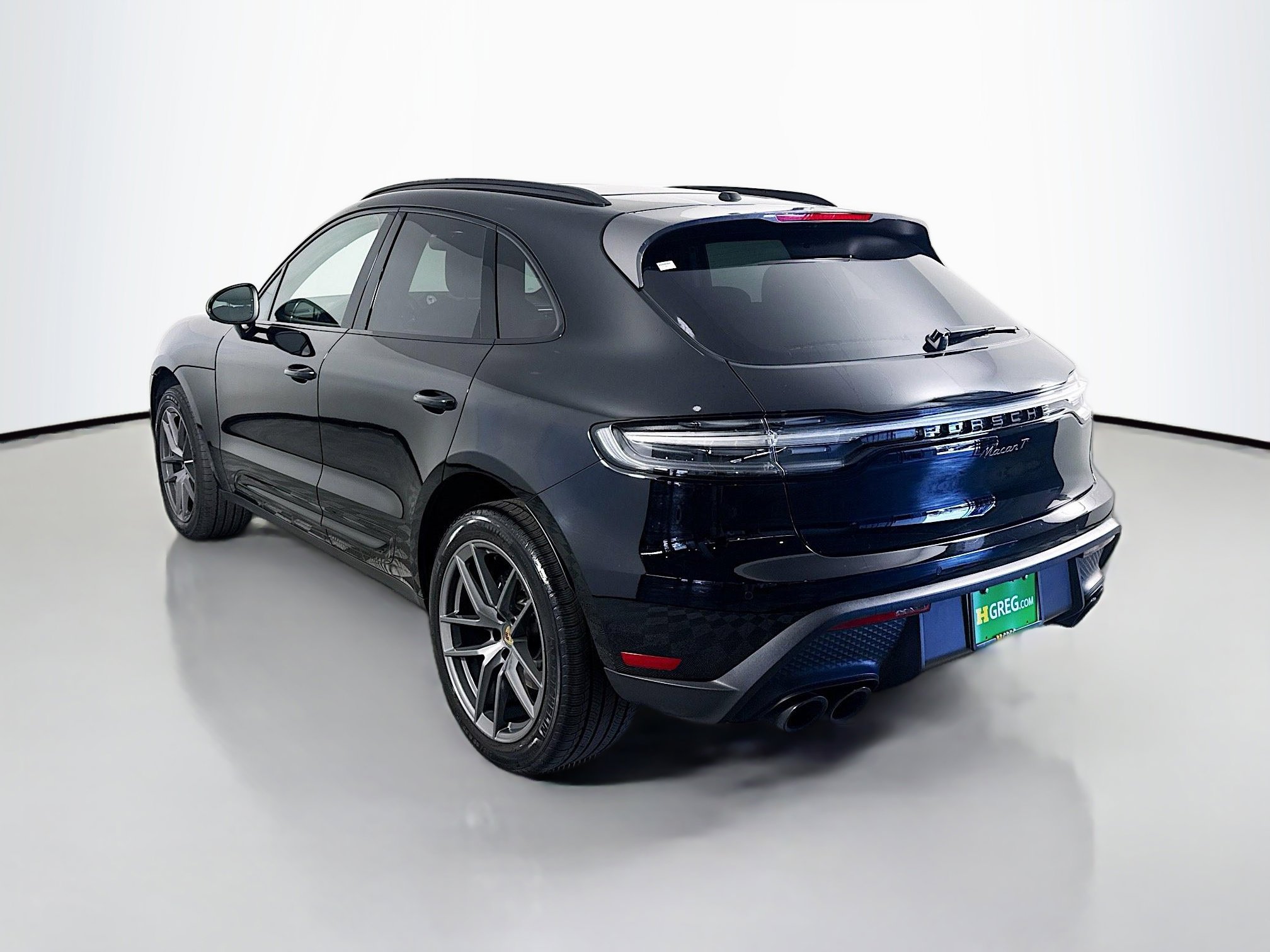 Used 2024 Porsche Macan Turbo w/ Premium Plus Package image 7