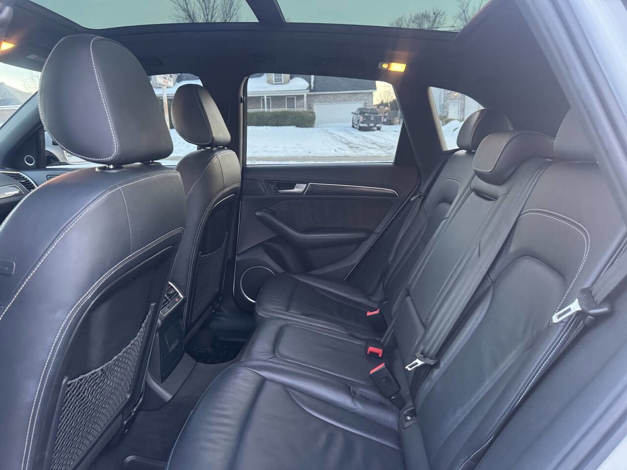 Used 2016 Audi SQ5 Premium Plus w/ Technology Package image 24