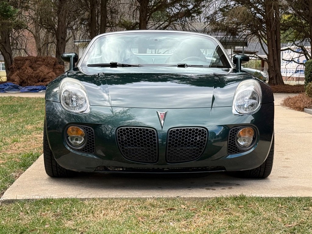 Used 2008 Pontiac Solstice GXP w/ Premium Package image 28