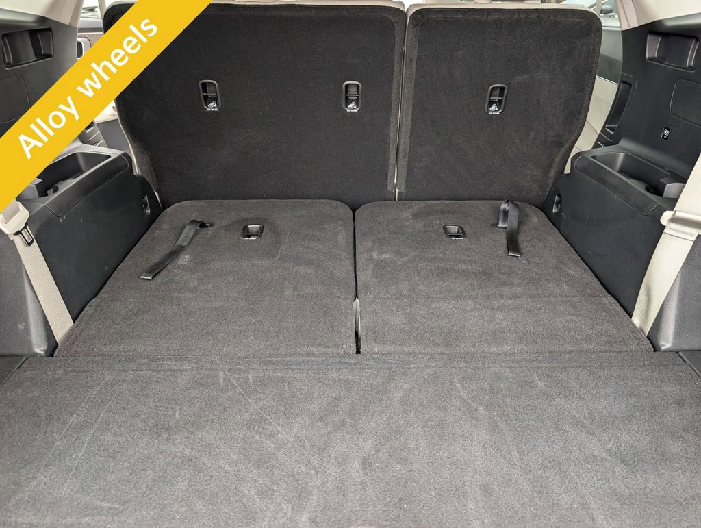 Used 2023 Kia Sorento S w/ Panoramic Sunroof Package image 19