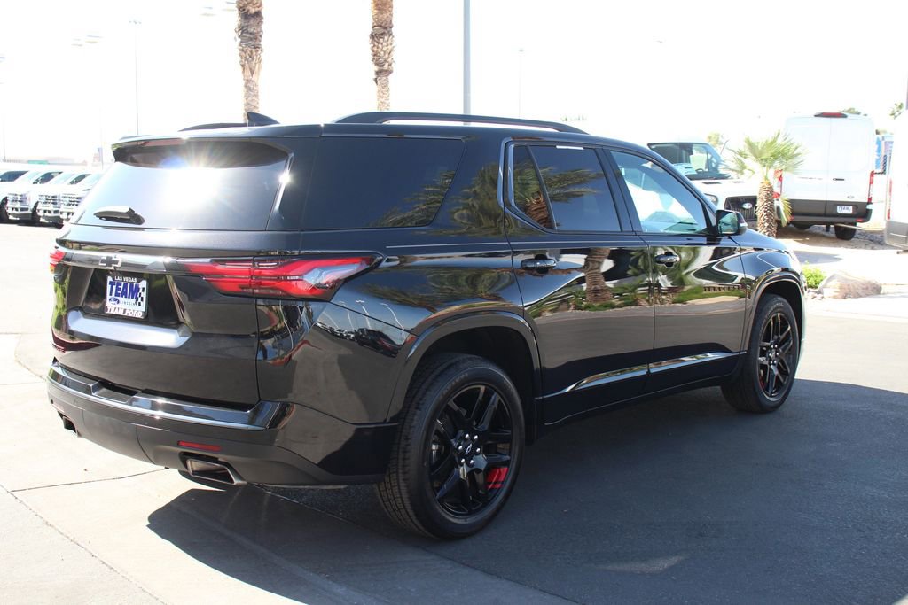 Used 2023 Chevrolet Traverse Premier w/ Redline Edition FWD image 8