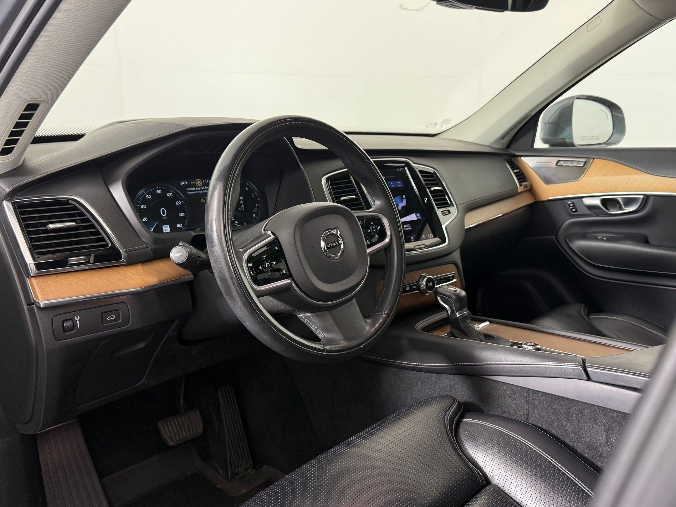 Used 2020 Volvo XC90 T6 Inscription AWD/4WD image 4