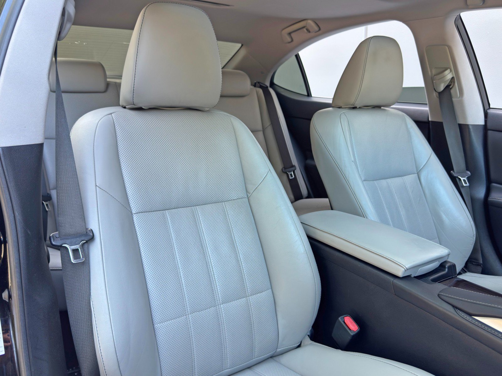 Used 2016 Lexus ES 350 w/ Luxury Package w/Wood Trim FWD image 36