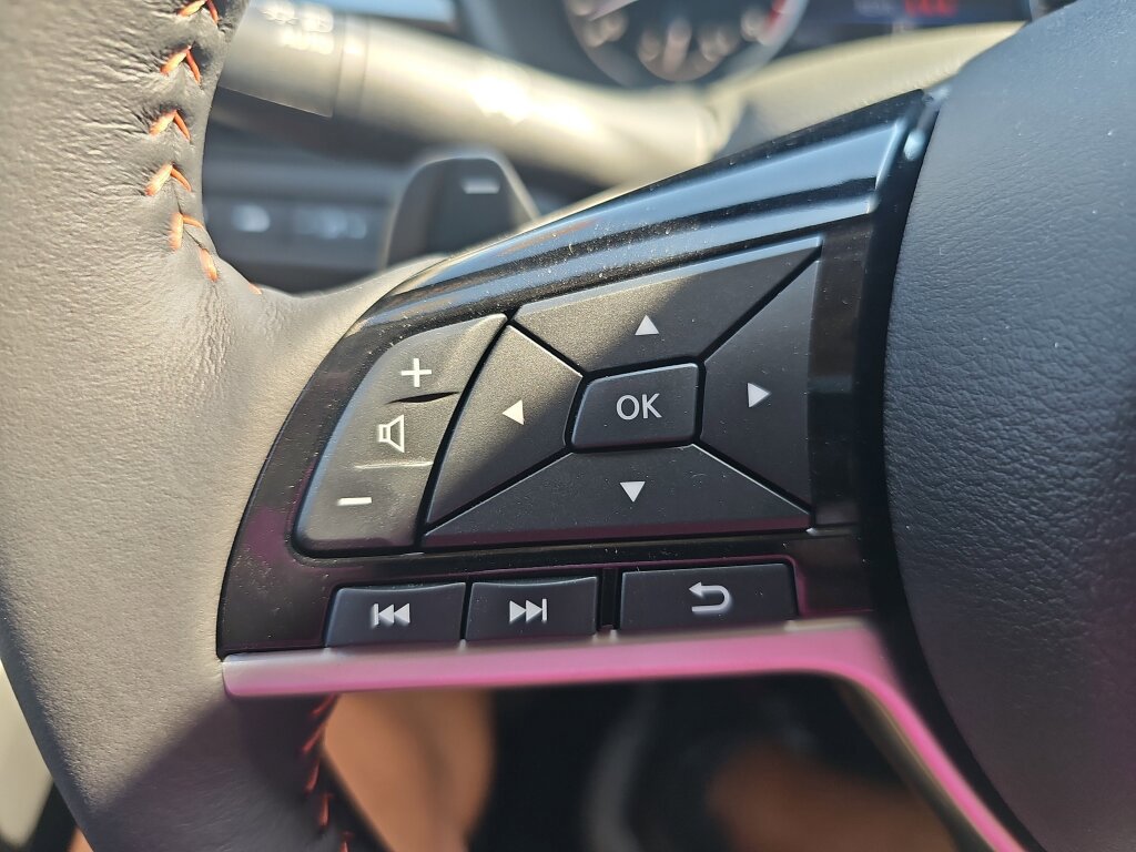 Used 2024 Nissan Altima 2.0 SR image 10