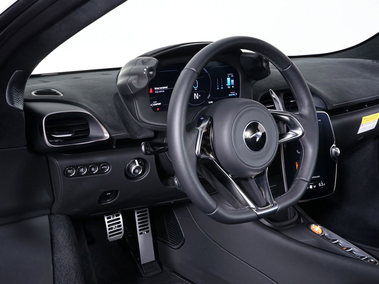 New 2026 McLaren Artura image 7