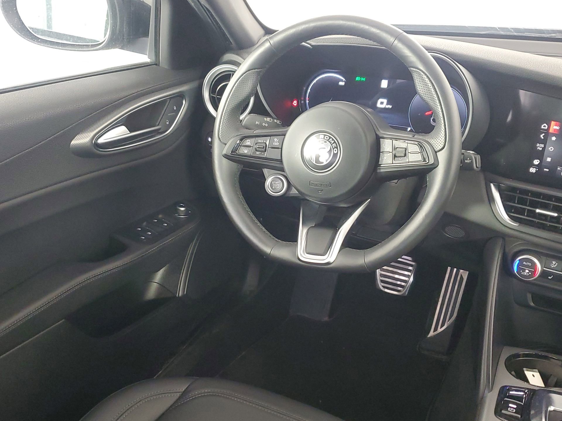 Used 2024 Alfa Romeo Giulia Ti w/ Active Assist Plus Package image 47