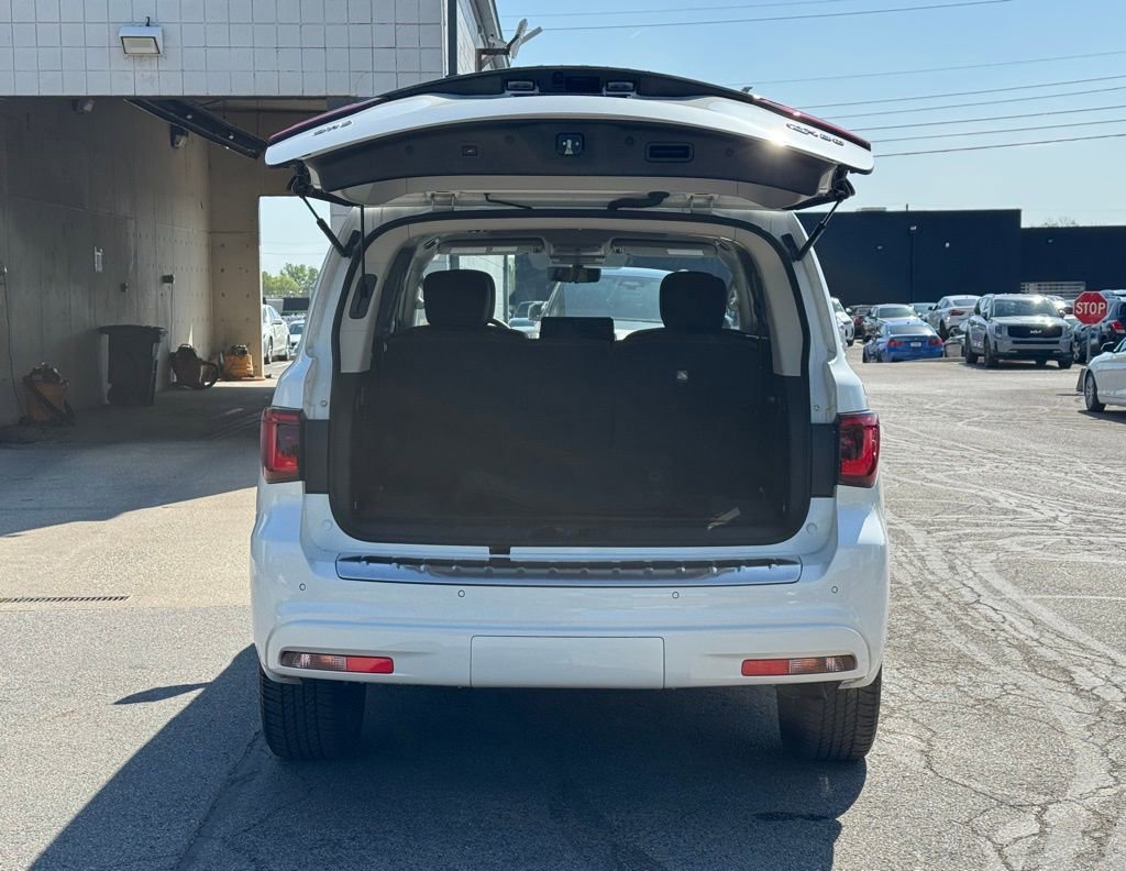 Used 2024 INFINITI QX80 Premium Select w/ Cargo Package AWD/4WD image 32