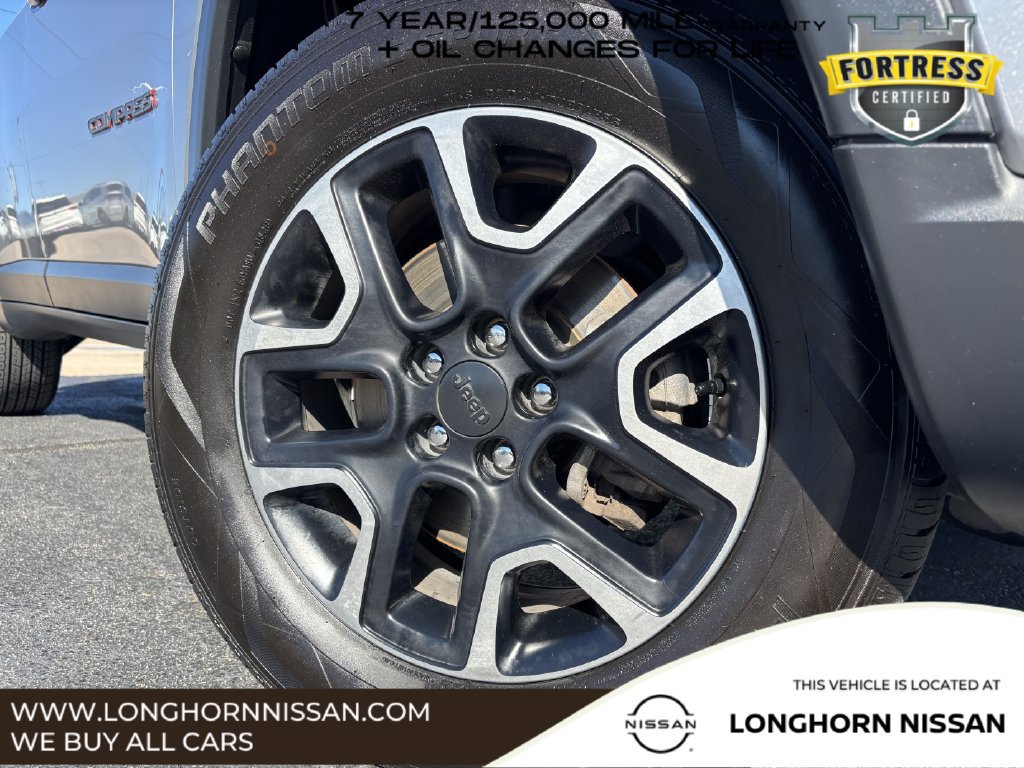 Used 2020 Jeep Compass Trailhawk AWD/4WD image 9