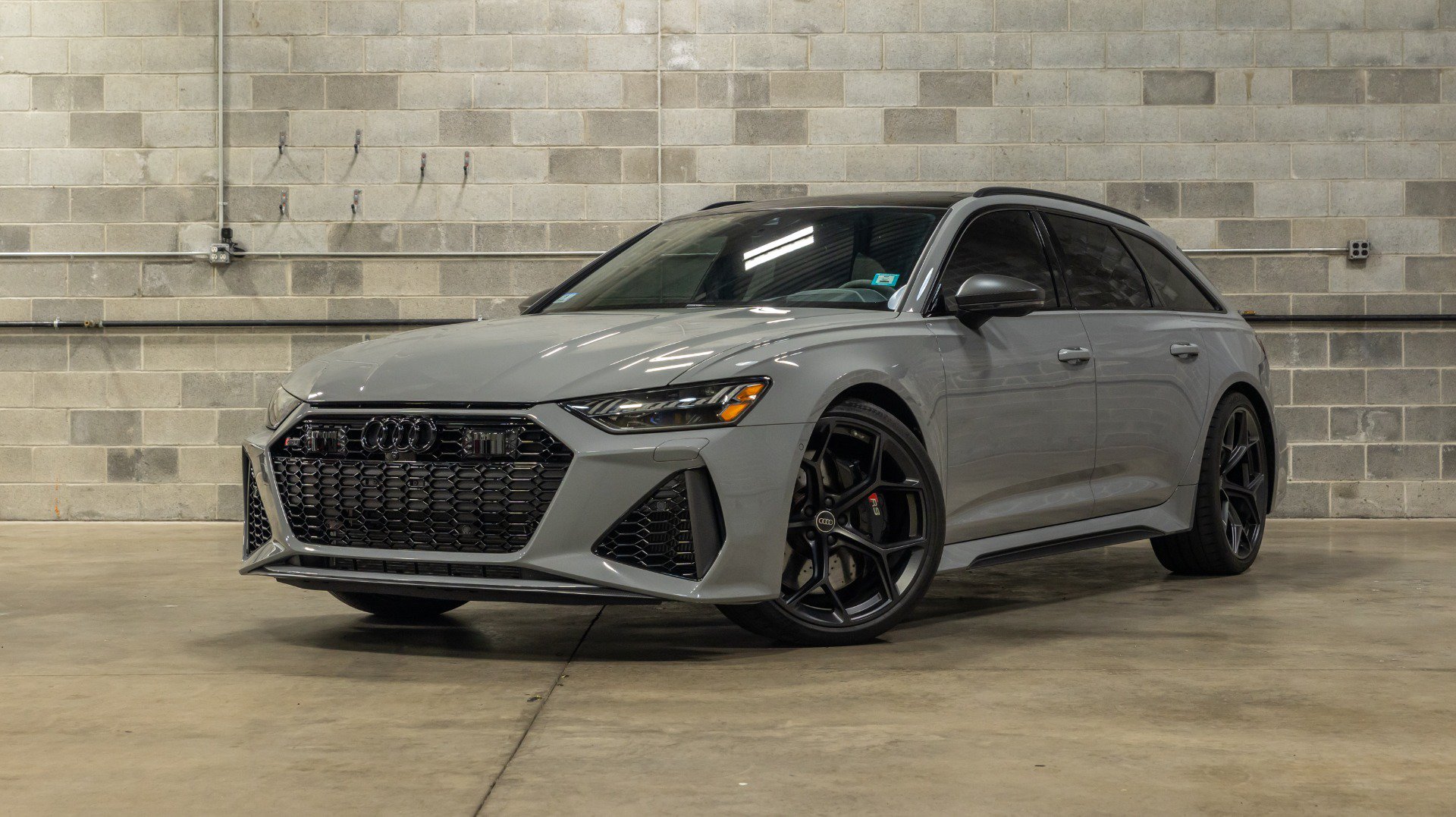 Used 2024 Audi RS 6 performance AWD/4WD image 3
