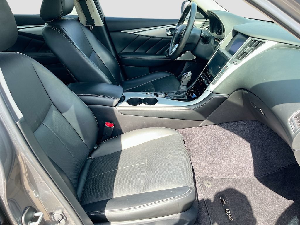 Used 2022 INFINITI Q50 Luxe w/ Cargo Package RWD image 30
