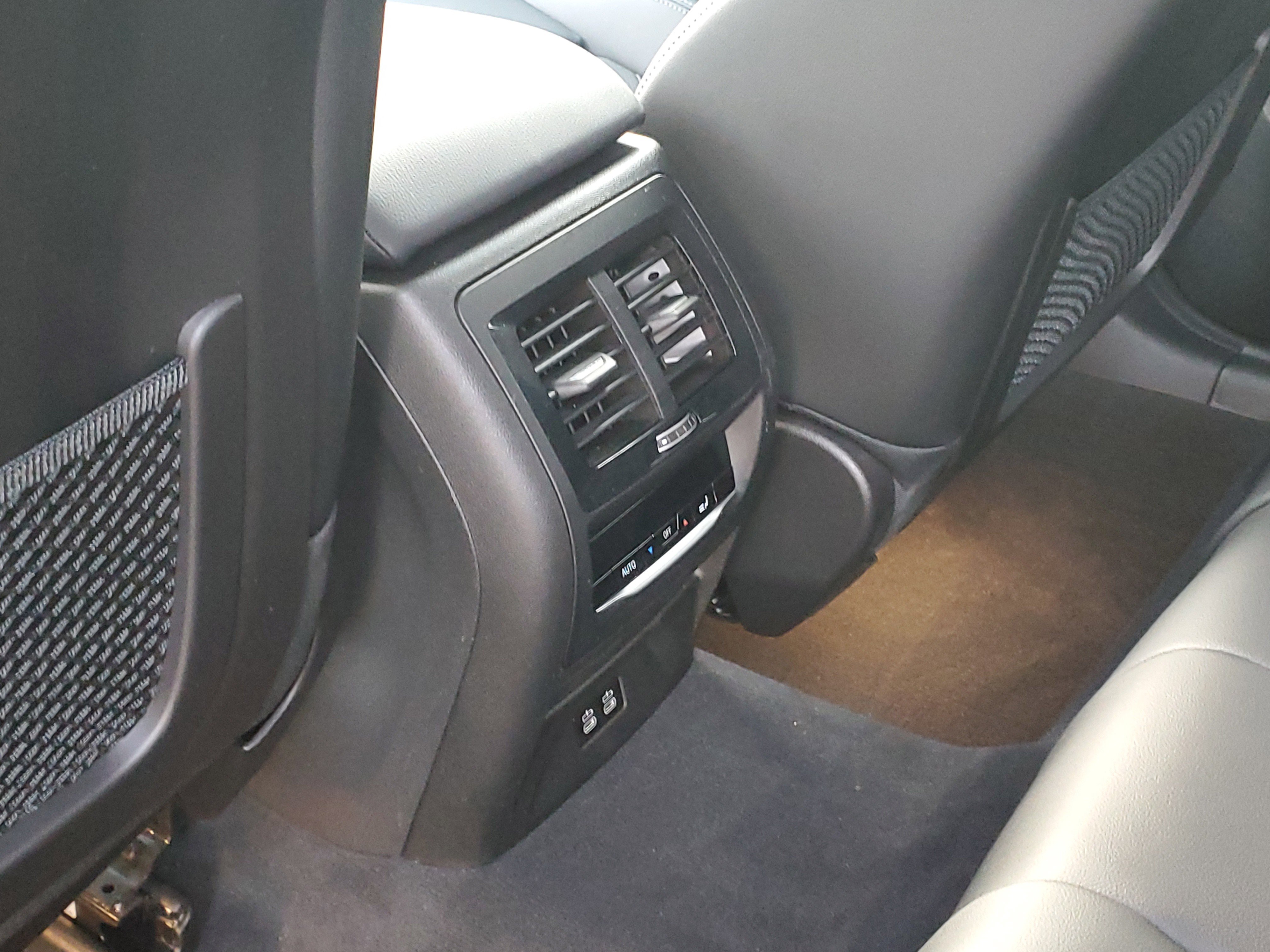 Certified 2024 BMW X3 xDrive30i w/ Premium Package image 26