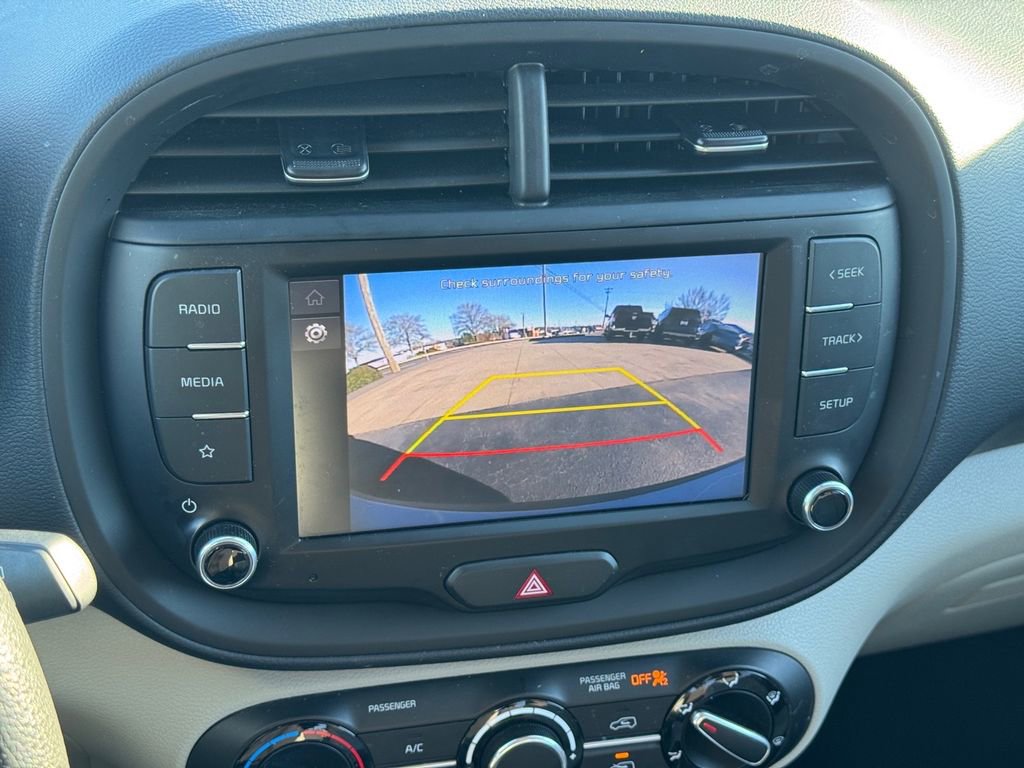 Used 2023 Kia Soul LX image 23