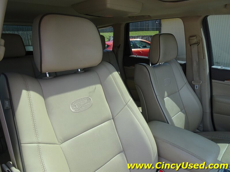 Used 2011 Jeep Grand Cherokee Overland AWD/4WD image 17