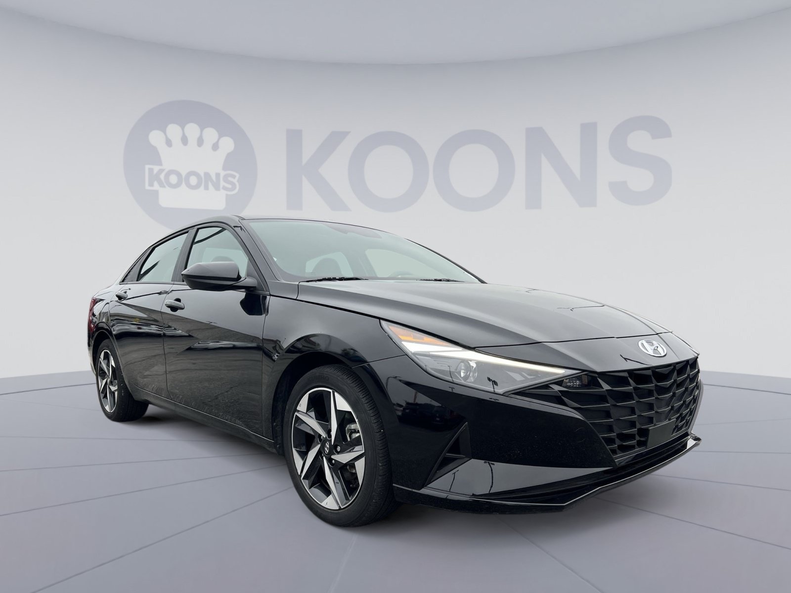 Used 2023 Hyundai Elantra SEL w/ Convenience Package FWD image 10
