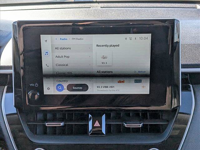 Used 2024 Toyota Corolla Cross XLE image 9