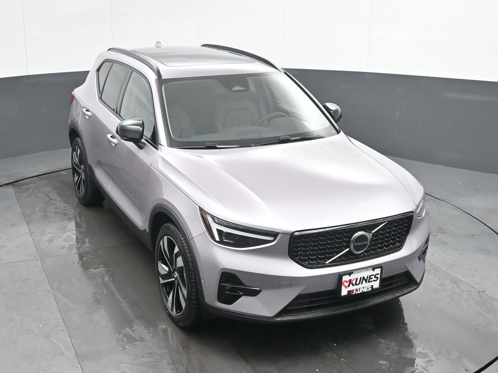 New 2026 Volvo XC40 B5 Ultra w/ Protection Package Premier image 33