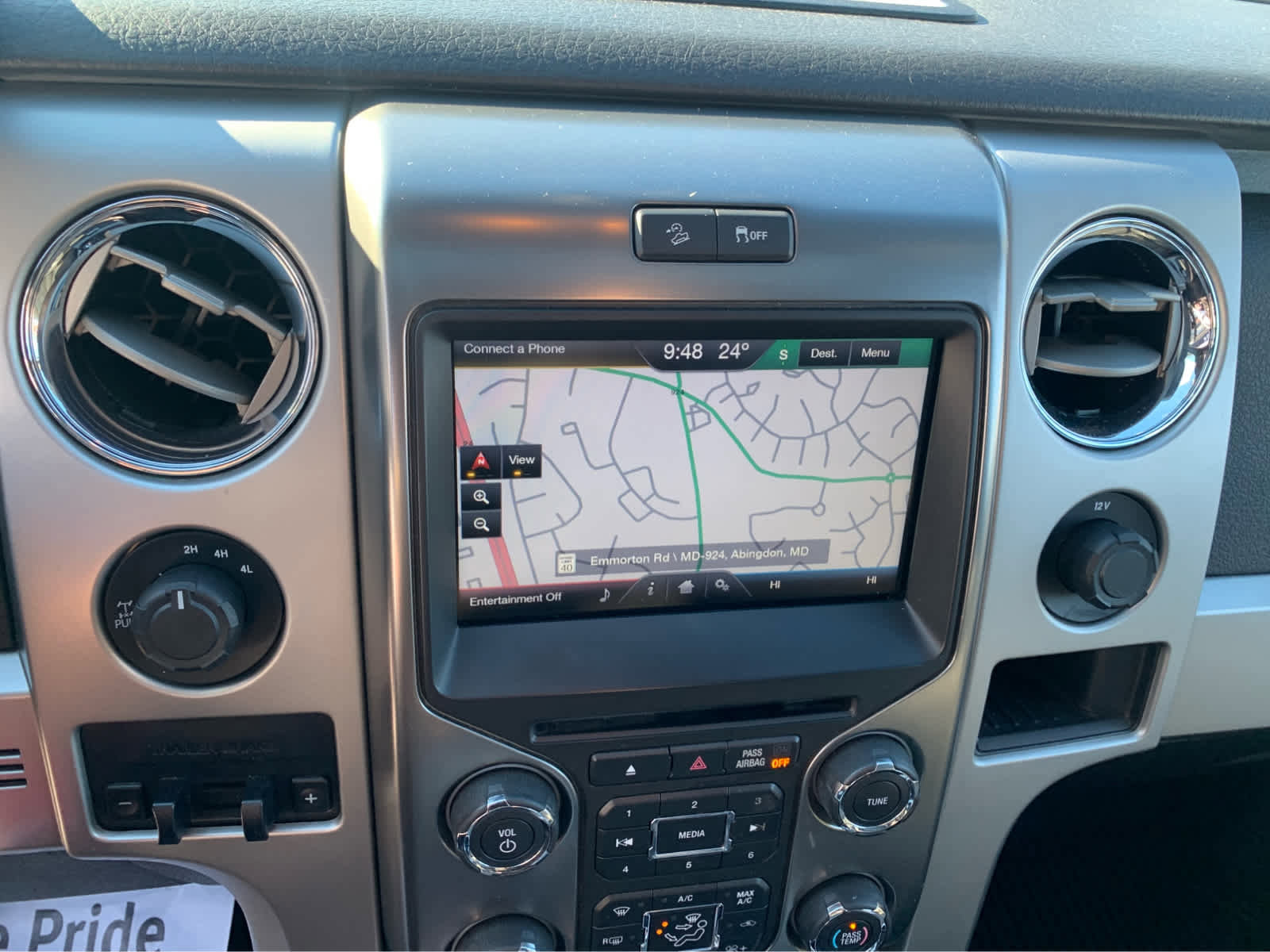 Used 2014 Ford F150 FX4 w/ Equipment Group 402A Luxury image 17