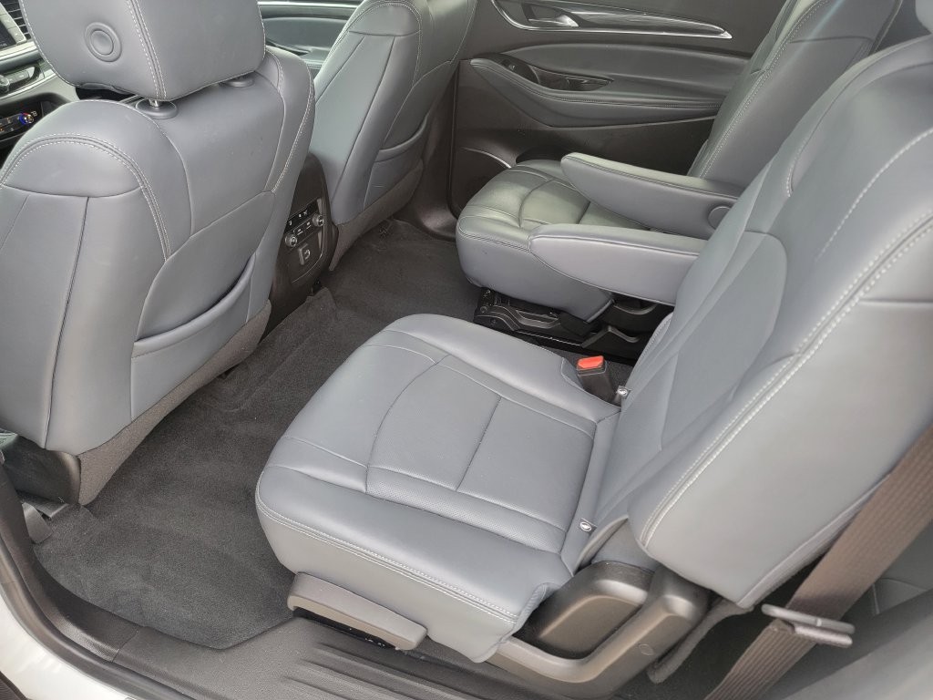 Used 2024 Buick Enclave Essence FWD image 12