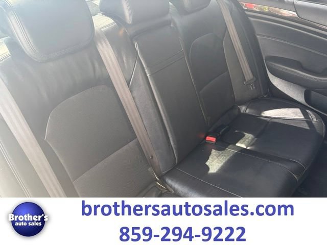 Used 2016 Kia Cadenza Premium FWD image 35