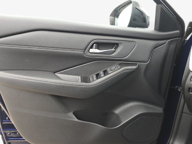 New 2026 Nissan Rogue Dark Armor FWD image 27