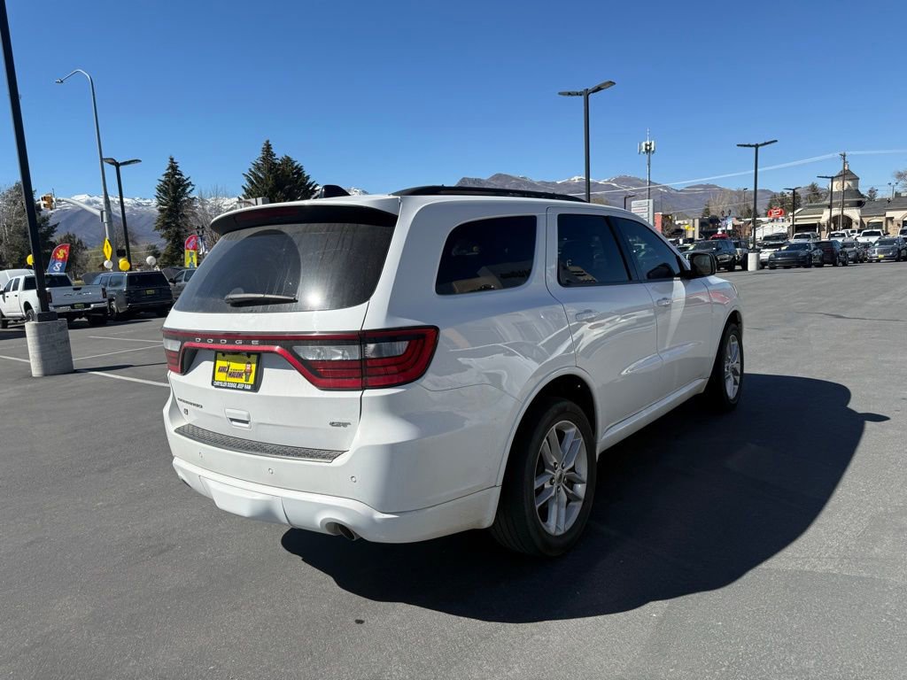 Used 2023 Dodge Durango GT image 4