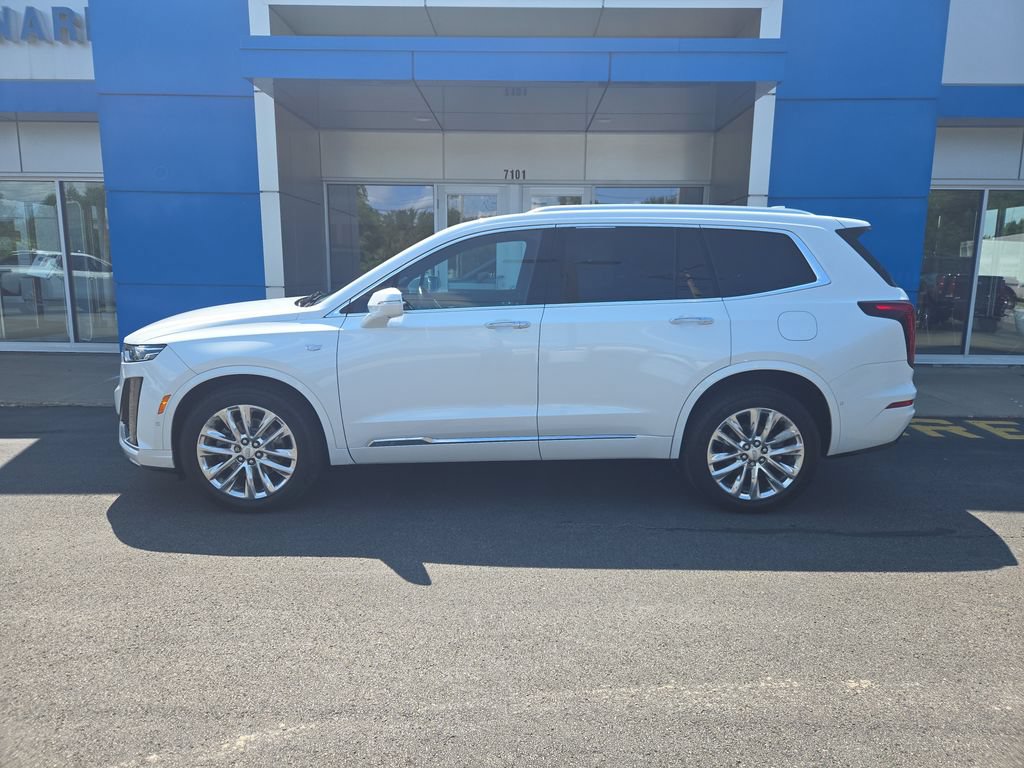 Certified 2020 Cadillac XT6 Premium Luxury AWD/4WD image 2