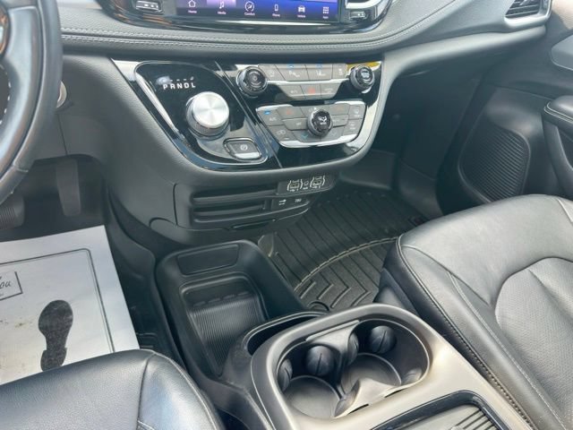 Used 2022 Chrysler Pacifica Touring-L w/ S Appearance Package AWD/4WD image 26