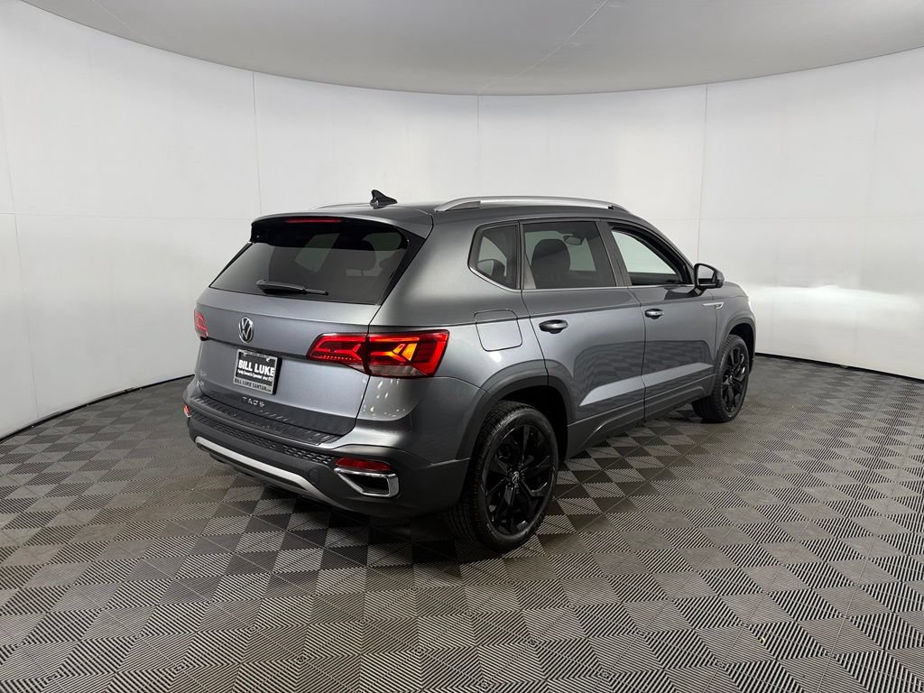 Used 2024 Volkswagen Taos SE FWD image 8