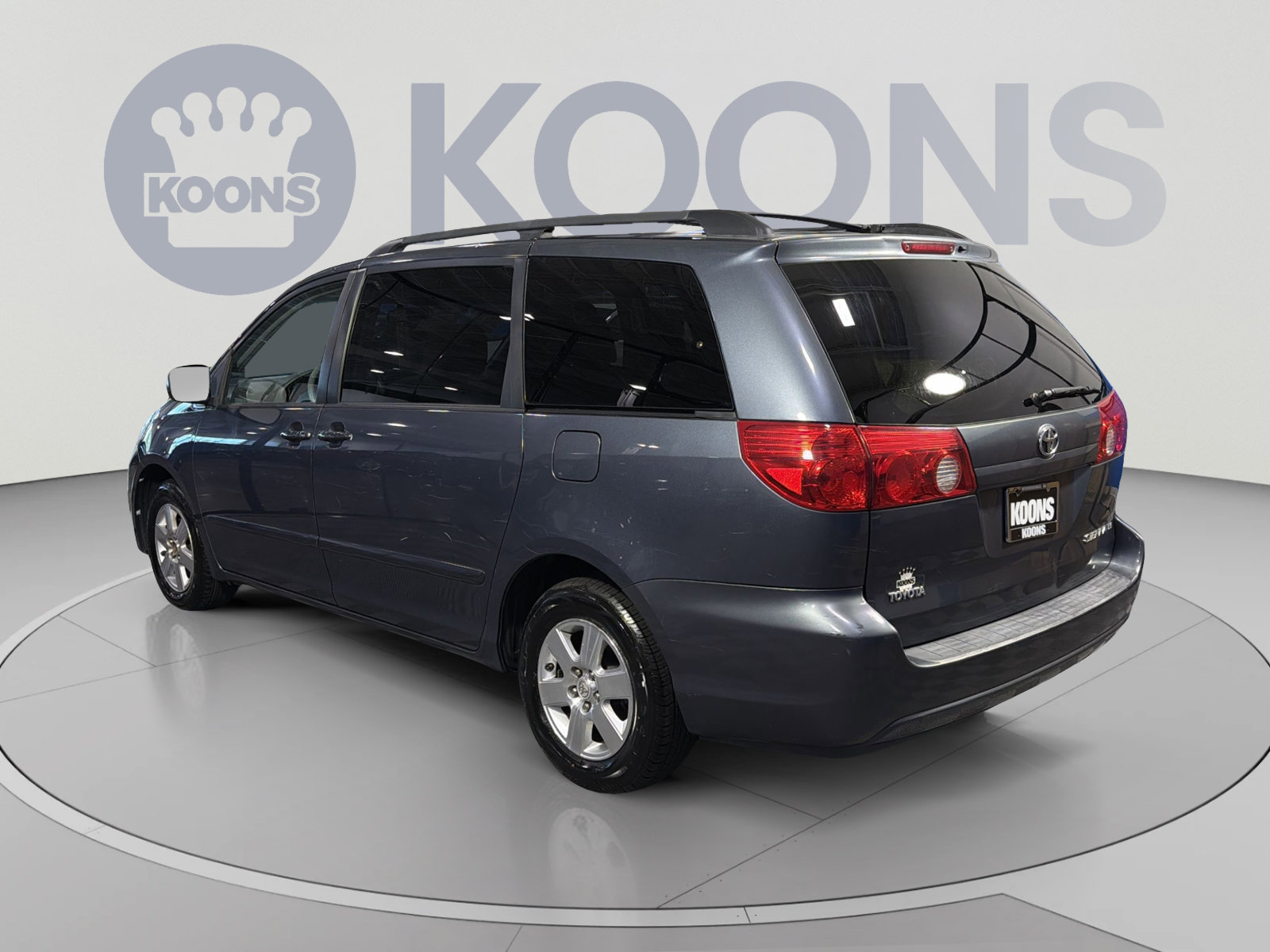 Used 2009 Toyota Sienna LE FWD image 4